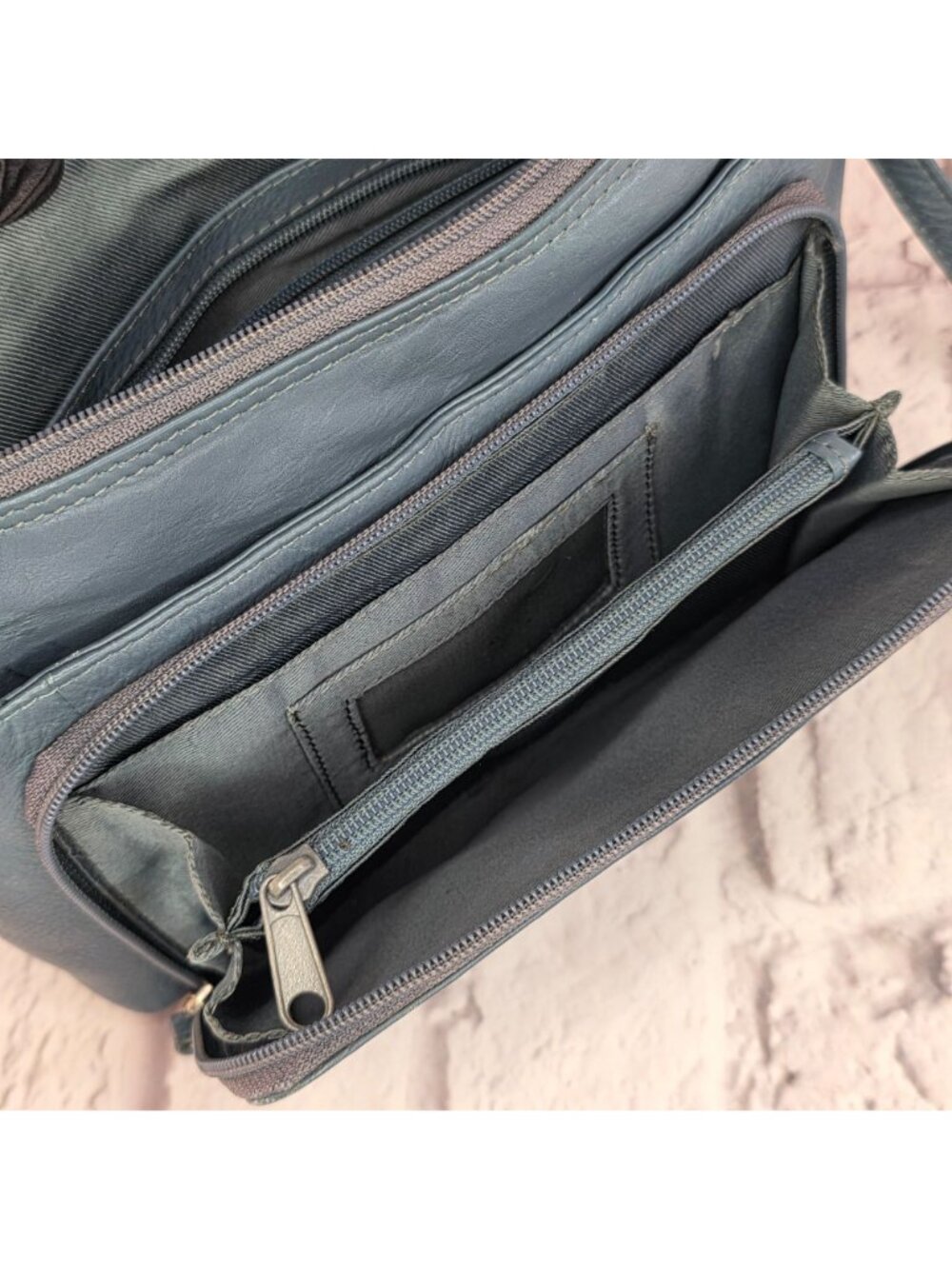 Great American Leather Works Crossbody Bag Blue Gray Multi Pocket Leather Purse - Picture 6 of 16